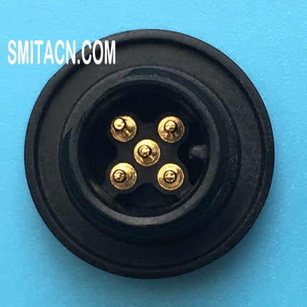 Garmin 5 pin connector color black