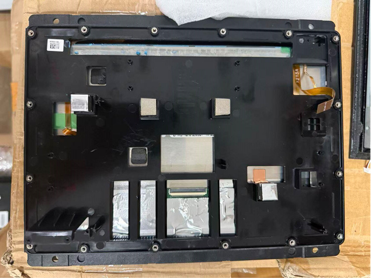 LCD display panel with touch screen digitizer for Garmin GPSMAP 8410 GPSMAP 8410xsv LCD display panel with touch screen digitizer for Garmin GPSMAP 8410 GPSMAP 8410xsv