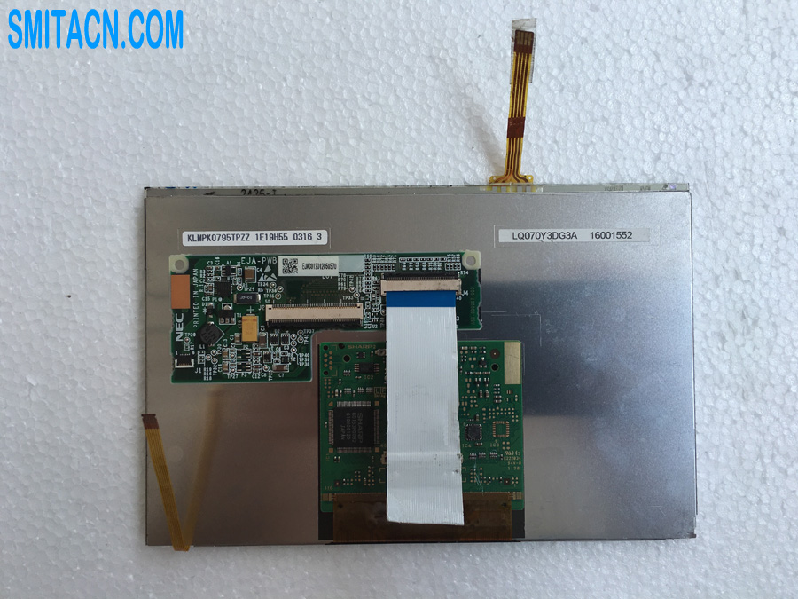 Sharp LQ070Y3DG3A LCD display panel